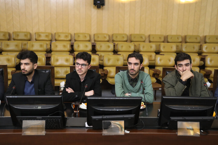 دیدار نیکزاد با دانشجویان بسیجی رشته حقوق دانشگاه امام حسین (ع)