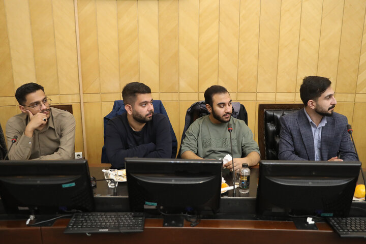 دیدار نیکزاد با دانشجویان بسیجی رشته حقوق دانشگاه امام حسین (ع)