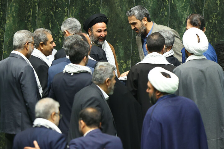 ناطقین صحن علنی چهارشنبه 5 اذر 1404