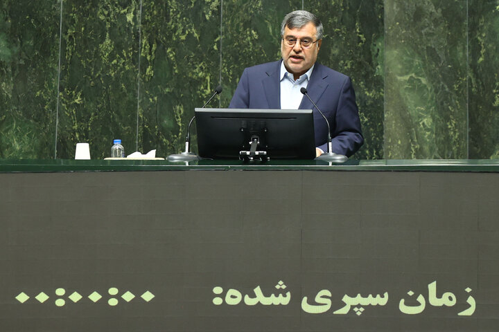 ناطقین صحن علنی چهارشنبه 5 اذر 1404