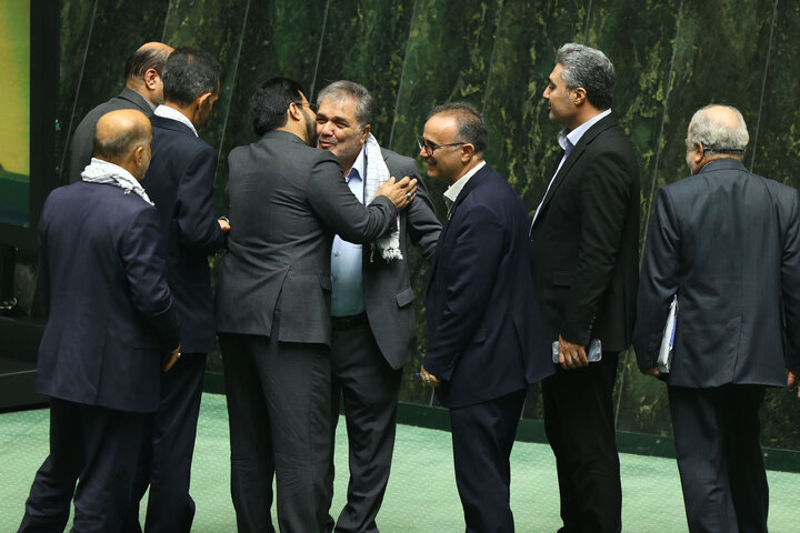 ناطقین صحن علنی چهارشنبه 5 اذر 1404