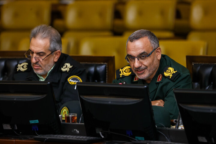 نشست مشترک کمیسیون‌های کشاورزی و شوراها به منظور بررسی وضعیت آتش‌سوزی جنگل‌های شمال کشور