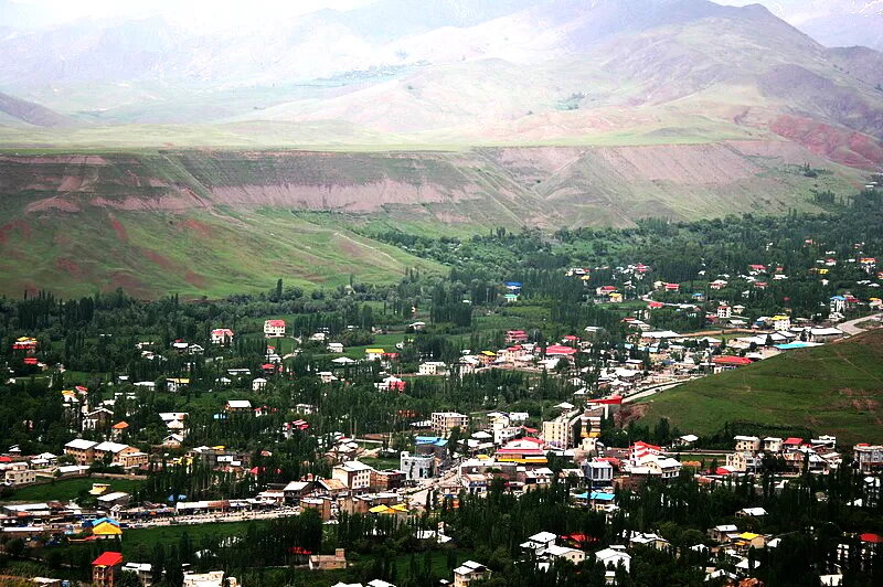 جلسه ویژه رفع مشکلات شهرستان‌های ساوجبلاغ و طالقان با حضور نایب‌رئیس مجلس