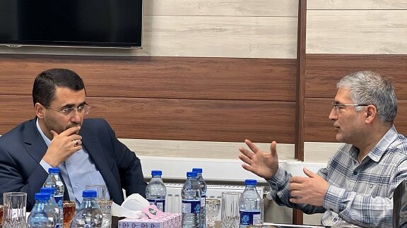 جلوگیری از تشدید آلودگی هوا؛ مطالبه فوری متفکرآزاد از وزرای نفت و نیرو