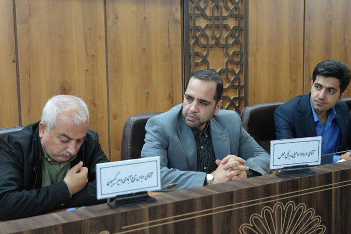 نشست اعضای کمیسیون بهداشت و درمان مجلس با شورای توسعه و برنامه ریزی استان لرستان