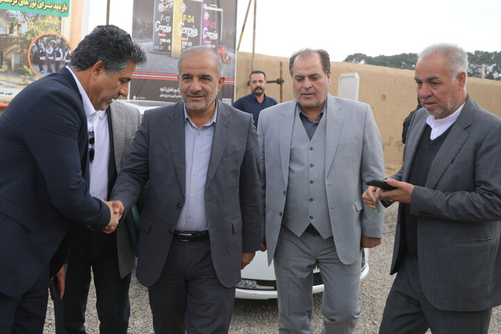 حضور و سخنرانی رییس کمیسیون_ کشاورزی در چهارمین جشنواره م ملی انار ساوه