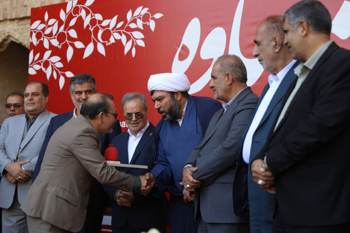 حضور و سخنرانی رییس کمیسیون_ کشاورزی در چهارمین جشنواره م ملی انار ساوه