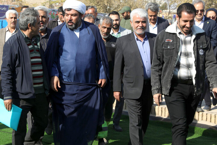 حضور در افتتاحییه چهارمین نمایشگاه جشنواره انار ساوه