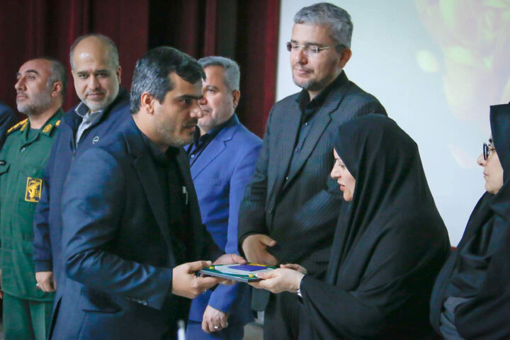 حضور علی خضریان در مراسم اختتامیه رویداد مردمی شو ۳ در شهرستان دشتستان