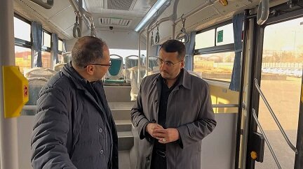 بازدید منفکرآزاد از خطوط تولید اتوبوسهای درونشهری/پیگیری نوسازی ناوگان شهری،راهی برای هوای پاکتر