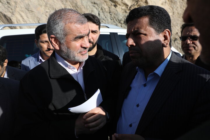 بازدید نایب رئیس مجلس از بزرگراه طرقبه به شاندیز