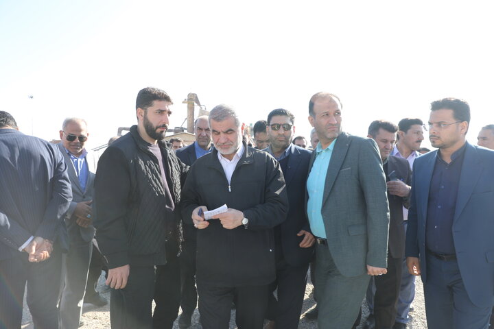 بازدید نایب رئیس مجلس از کارخانه آسفالت شهرداری قوچان