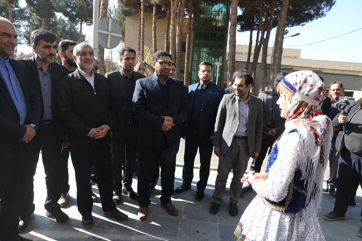 بازدید نایب رئیس مجلس از بیمارستان موسی بن جعفر (ع) قوچان