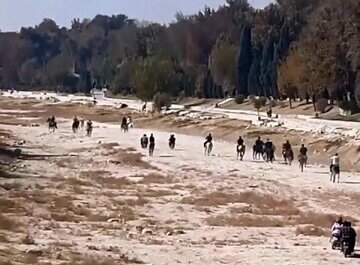 زاینده‌روده از بحران زیست‌محیطی تا تجارت سودجویانه