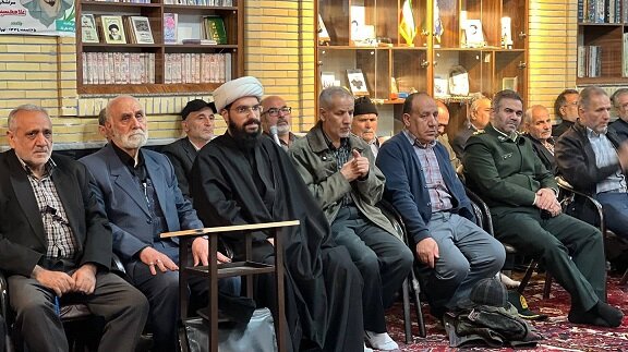 راه شهیدان از گذشته تا امروز،در حفظ عزت و هویت ملی اثرگذار بوده است