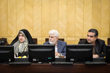 مرگ ۱۴ نفر همزمان با بررسی دو ساعته قانون هوای پاک