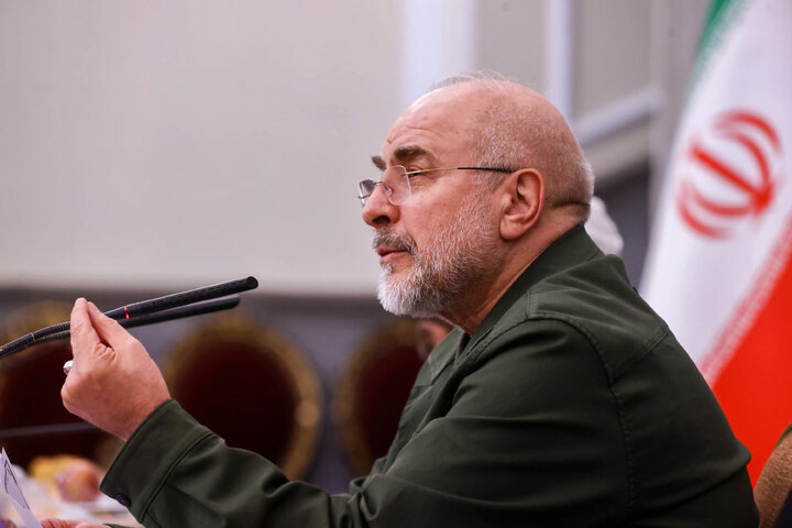 نشست صمیمانه دکتر قالیباف با مدیران رسانههای کشور