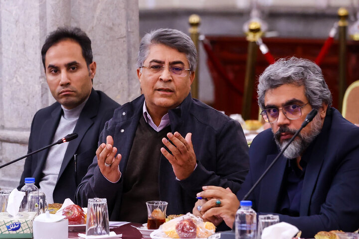 نشست صمیمانه دکتر قالیباف با مدیران رسانههای کشور