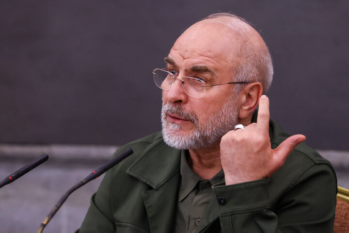 نشست صمیمانه دکتر قالیباف با مدیران رسانههای کشور