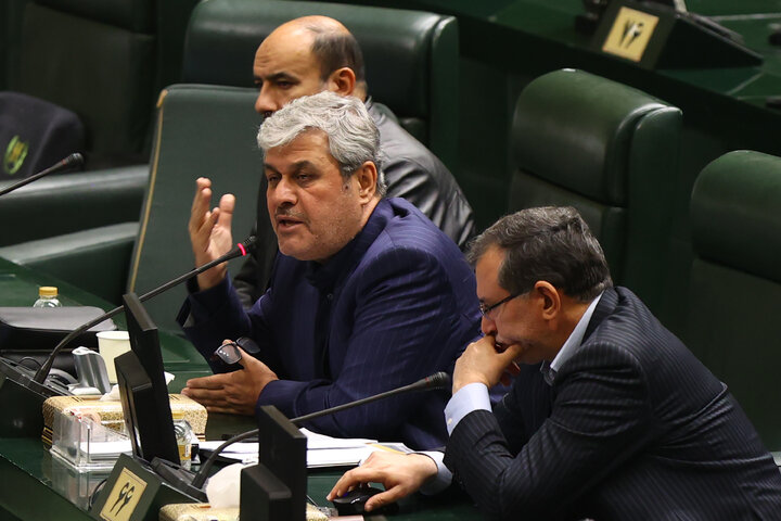 نشست علنی یکشنبه 9 آذرماه مجلس شورای اسلامی