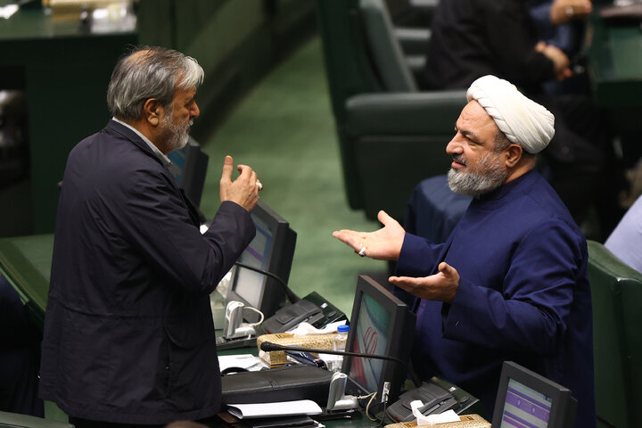 نشست علنی یکشنبه 9 آذرماه مجلس شورای اسلامی