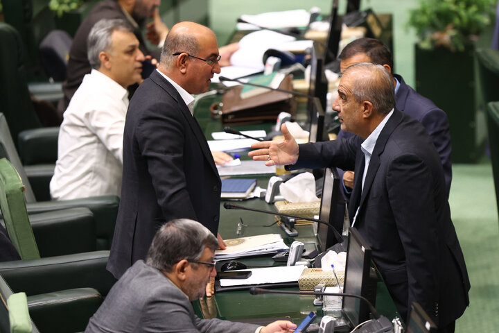 نشست علنی یکشنبه 9 آذرماه مجلس شورای اسلامی