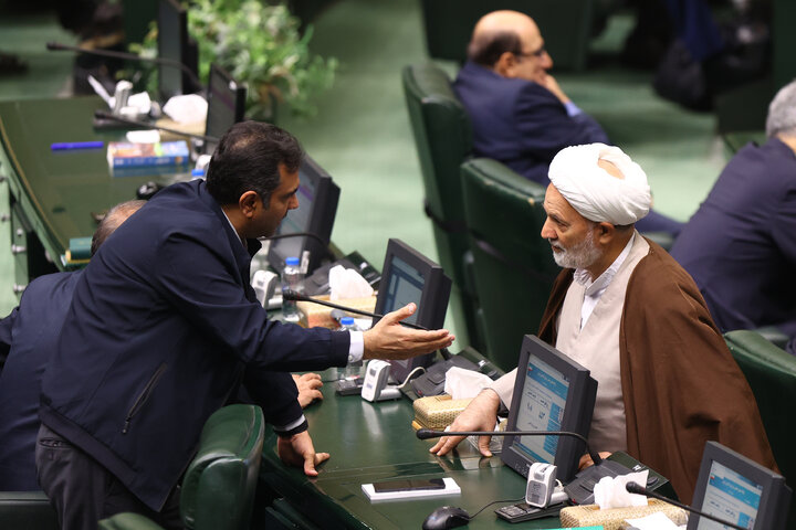 نشست علنی یکشنبه 9 آذرماه مجلس شورای اسلامی