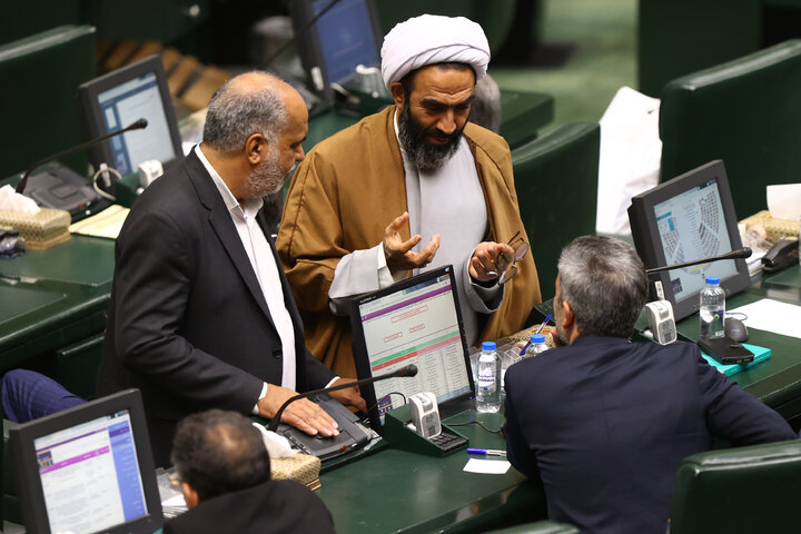 نشست علنی یکشنبه 9 آذرماه مجلس شورای اسلامی