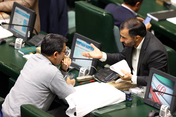 نشست علنی یکشنبه 9 آذرماه مجلس شورای اسلامی