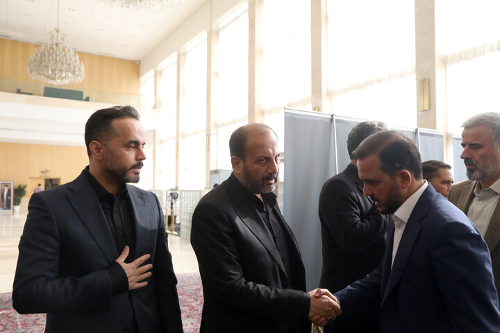 مراسم ختم خواهر رحمت نوروزی نماینده علی آباد در مجلس شورای اسلامی