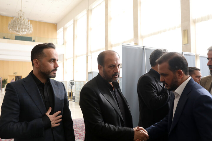 مراسم ختم خواهر رحمت نوروزی نماینده علی آباد در مجلس شورای اسلامی