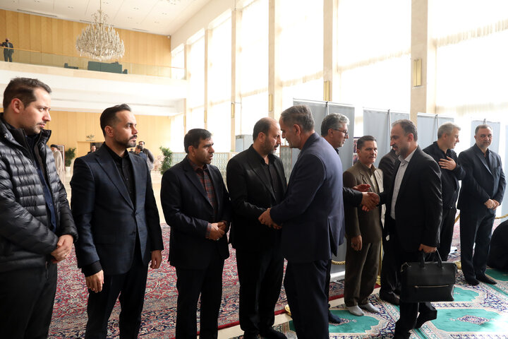 مراسم ختم خواهر رحمت نوروزی نماینده علی آباد در مجلس شورای اسلامی