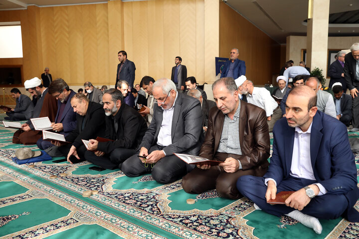 مراسم ختم خواهر رحمت نوروزی نماینده علی آباد در مجلس شورای اسلامی