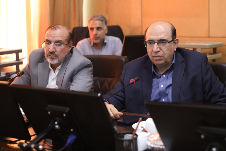 نشست 9 آذر کمیسیون صنایع و معادن