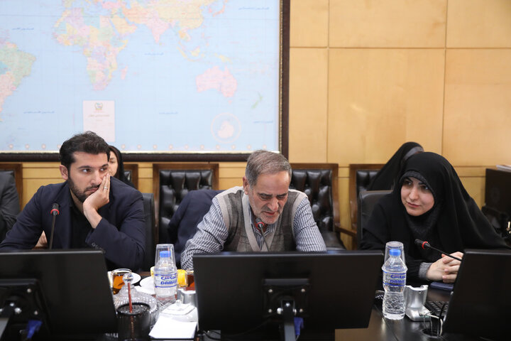 نشست 9 آذر کمیسیون صنایع و معادن