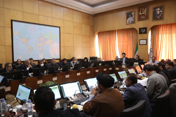 نشست 9 آذر کمیسیون صنایع و معادن