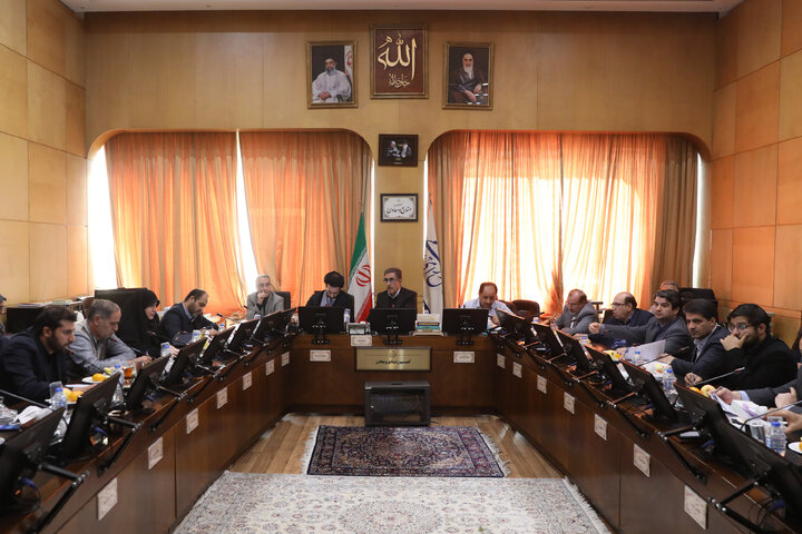 نشست 9 آذر کمیسیون صنایع و معادن