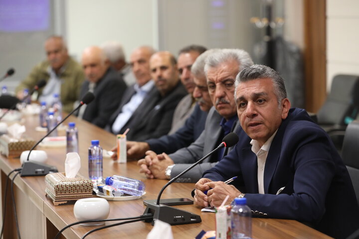 نشست پیمان فلسفی  با مدیران  شهرستان شمیرانان