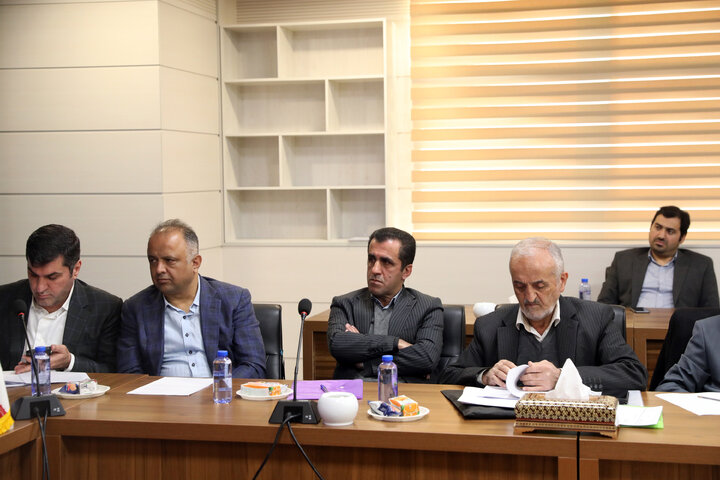 نشست پیمان فلسفی  با مدیران  شهرستان شمیرانان