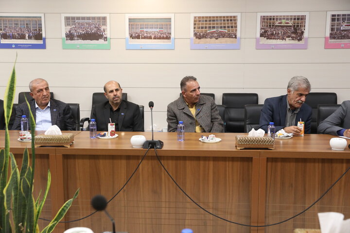 نشست پیمان فلسفی  با مدیران  شهرستان شمیرانان