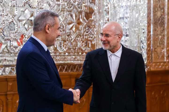 دیدار وزیر امور خارجه ترکیه با دکتر قالیباف