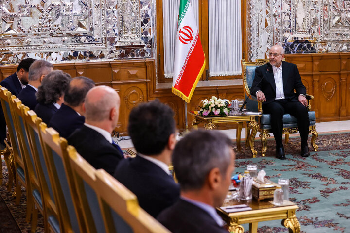 دیدار وزیر امور خارجه ترکیه با دکتر قالیباف