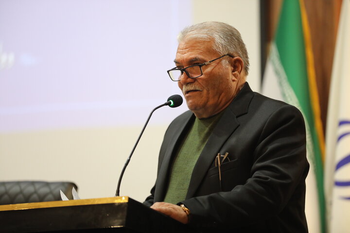 نشست هم اندیشی فعالان اقتصادی شهرستانهای کاشمر و خلیل آباد با نیکزاد نایب رئیس مجلس