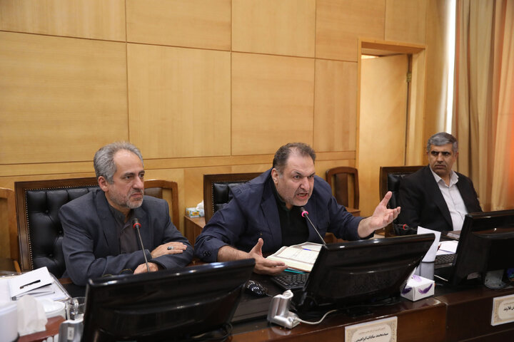 نشست 10 آذر کمیته تحقیق و تفحص از وزارت شرکت های وارد کننده نهاده دامی جهاد کشاورزی