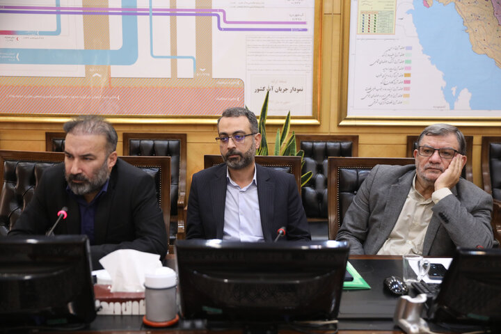 نشست 10 آذر کمیته تحقیق و تفحص از وزارت شرکت های وارد کننده نهاده دامی جهاد کشاورزی