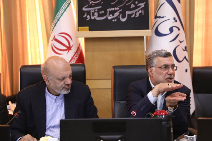 نشست 10 آذر کمیسیون آموزش با حضور وزیر بهداشت