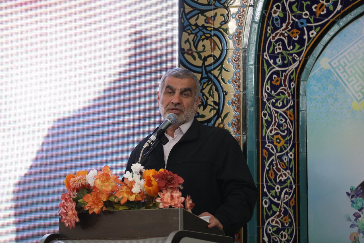 مدرس هرگز از موضع دفاع از قانون و مردم عقبنشینی نکرد