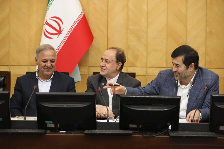 نشست هم اندیشی سیاستهای ابلاغی مقام معظم رهبری در حوزه ورزش و جوانان با حضور وزیر ورزش