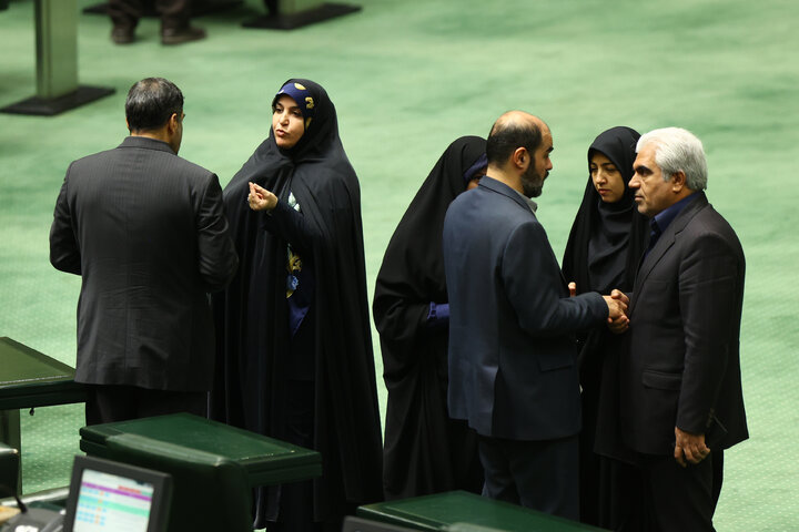 نشست علنی سه شنبه 11 آذرماه مجلس شورای اسلامی