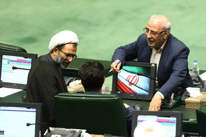 نشست علنی سه شنبه 11 آذرماه مجلس شورای اسلامی